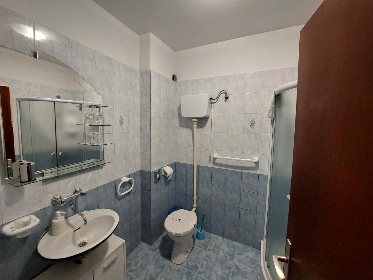 Apartman Rozmari Локве Экстерьер фото