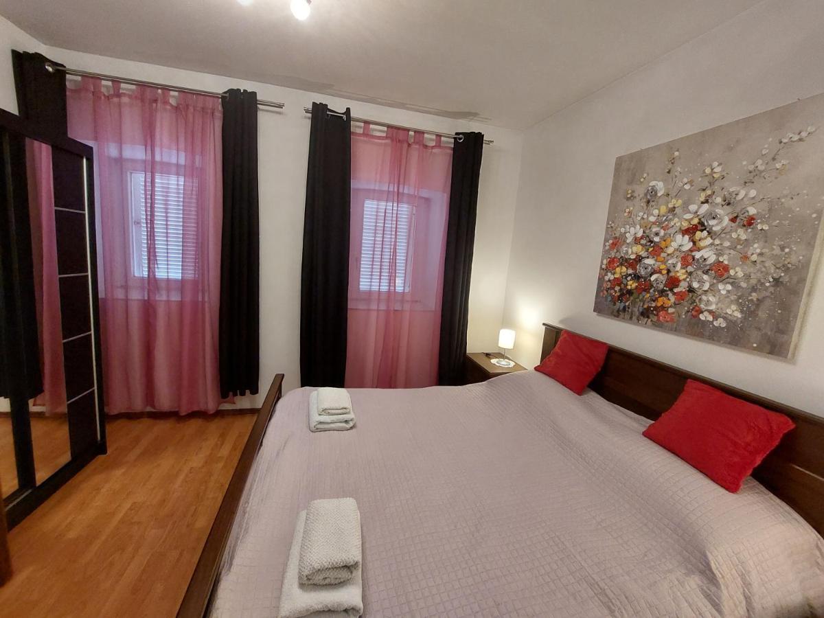 Apartman Rozmari Локве Экстерьер фото